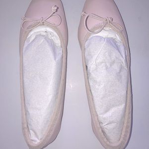Ballet flats